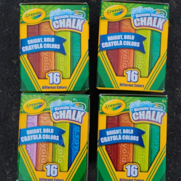 Crayola Washable 16 Sidewalk Chalk Lot of 4 Boxes - Picture 1 of 5
